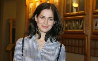 После свадьбы с Евгением Цыгановым Юлия Снигирь оставила фамилию первого мужа